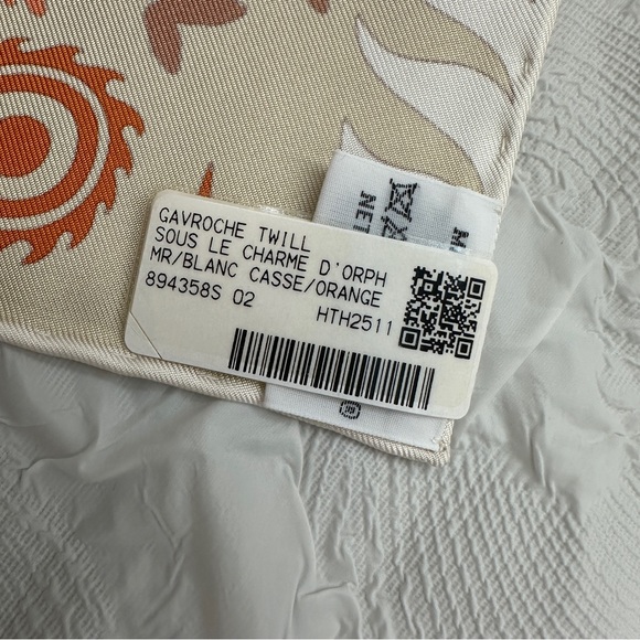 Hermes Sous le Charme d'Orphee Detail scarf 45 - Picture 5 of 6
